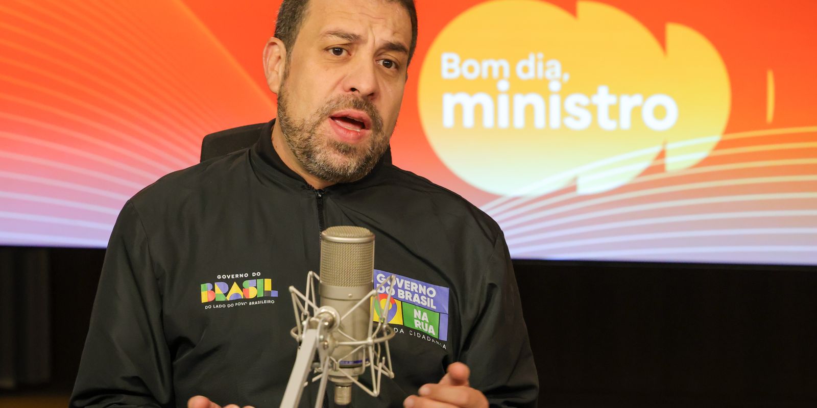 Juros elevados impulsionam endividamento e demandam mais edições do Desenrola, afirma Boulos