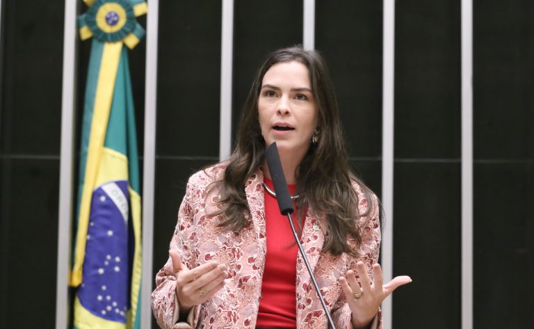 Câmara aprova ‘Orçamento Mulher’ para aumentar fiscalização de verbas destinadas a programas femininos