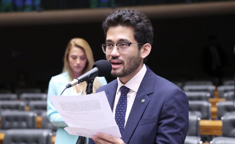 Comissão da Câmara aprova fim do cálculo de tributos sobre si mesmos