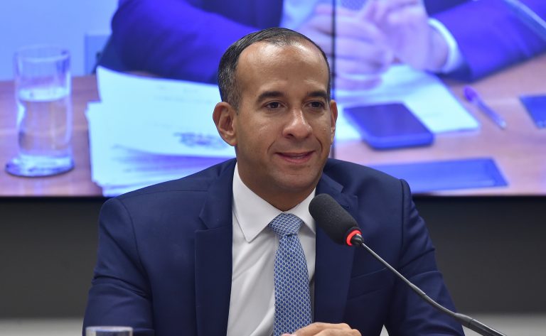 Comissão debate falhas de manutenção e segurança na BR-116 em São Paulo