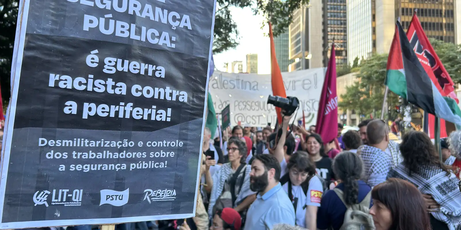 Cordão da Mentira e Mães de Maio realizam ato na Paulista para recordar Crimes de Maio