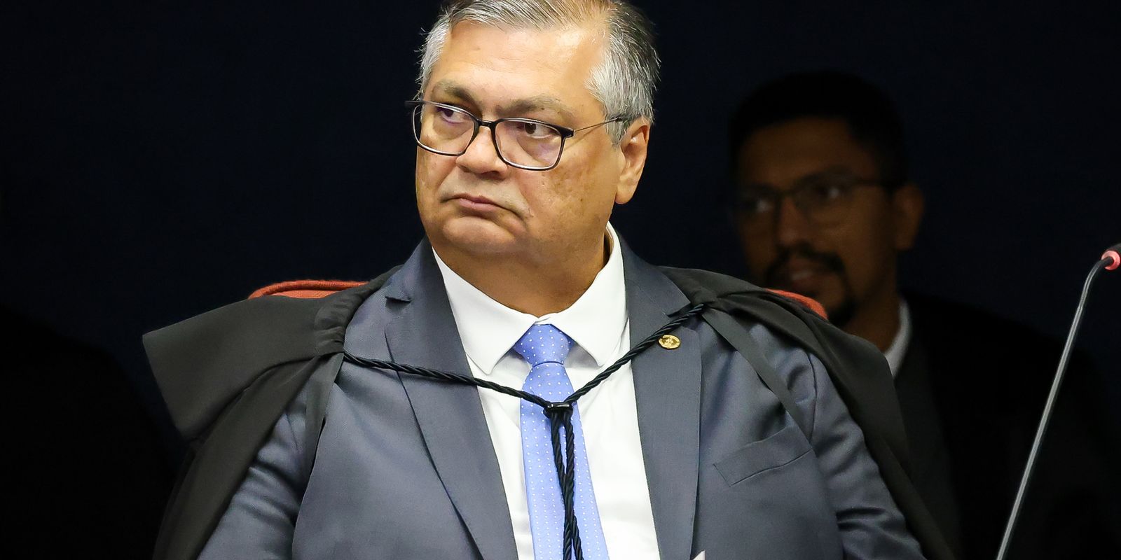 Ministro Dino estabelece prazo para plano contra incêndios florestais
