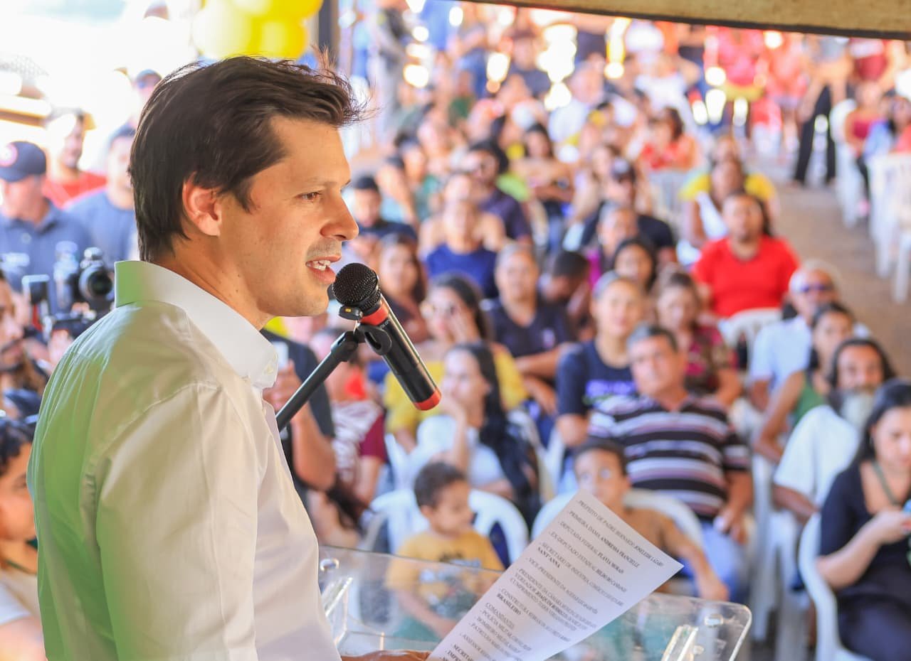 Daniel Vilela entrega moradias a custo zero no Entorno do DF, destacando segurança e novo começo para famílias