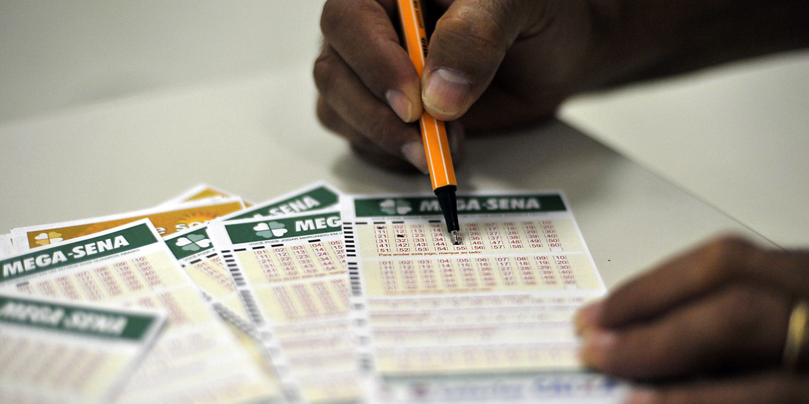 Mega-Sena acumula novamente e prêmio principal alcança R$ 65 milhões