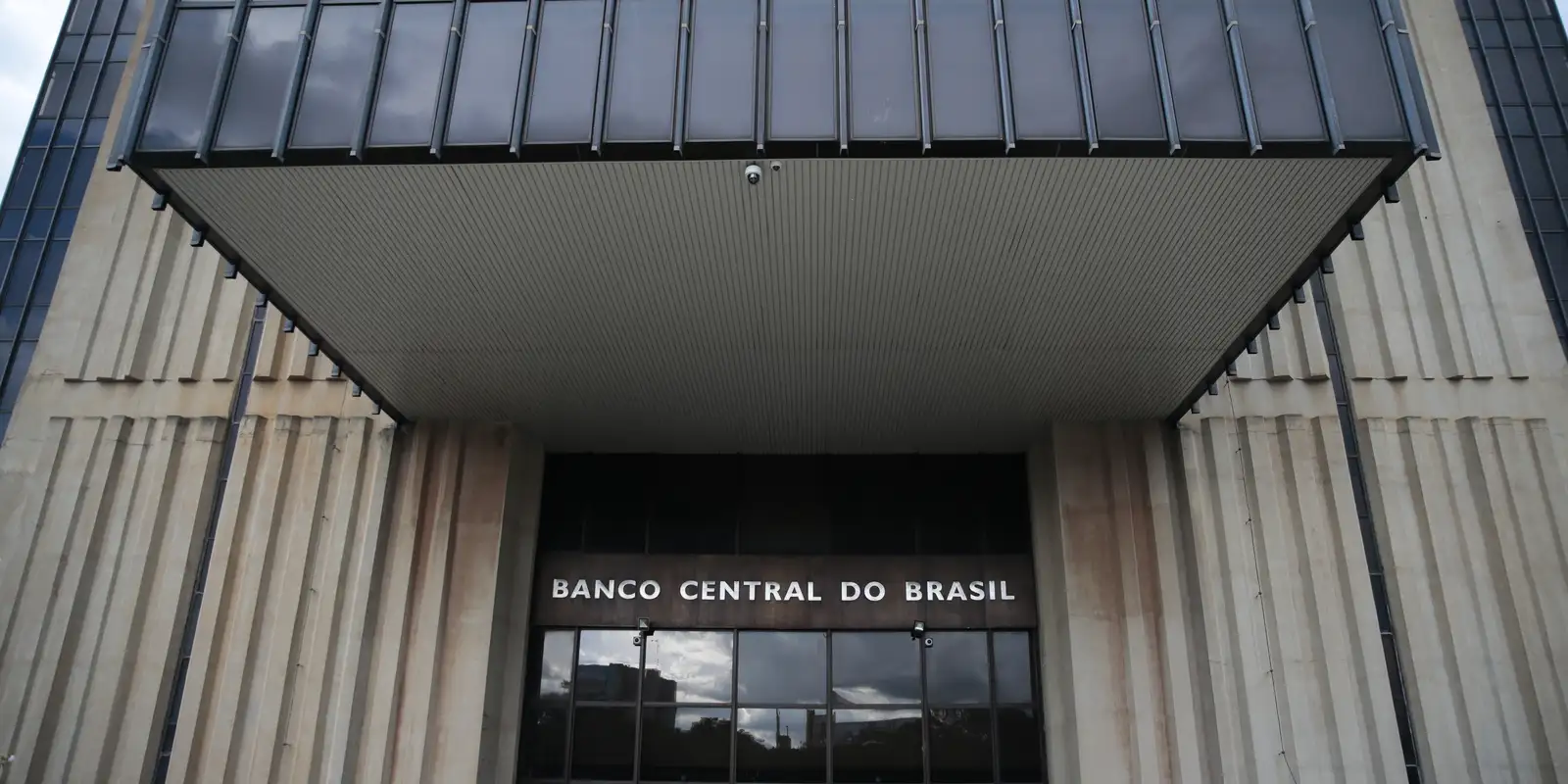 Mercado financeiro prevê inflação de 4,92% em 2026
