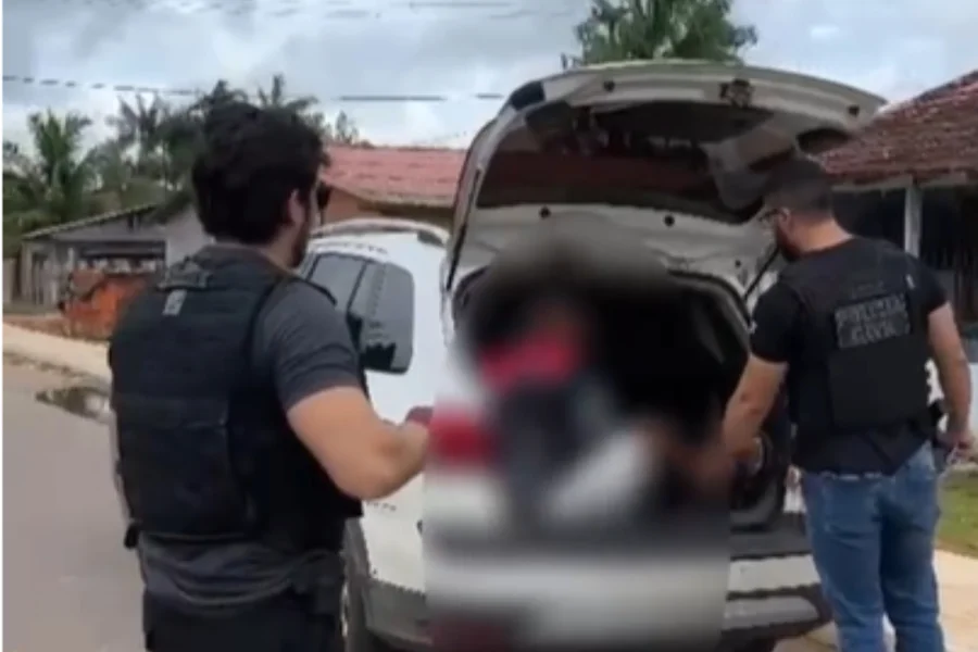 Homem é preso por divulgar vídeos íntimos da ex após término de relacionamento