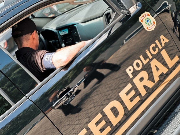 Polícia Federal combate esquema de migração ilegal para os EUA e desmantela grupo criminoso com base em Goiás