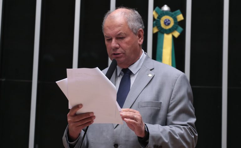 Câmara dos Deputados aprova alteração no Código Florestal após rejeitar recurso do PT