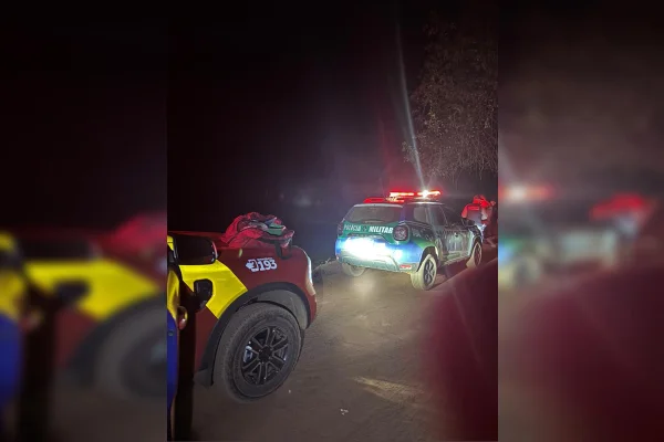 Seis pessoas morrem após carro cair no Lago Corumbá, em Alexânia