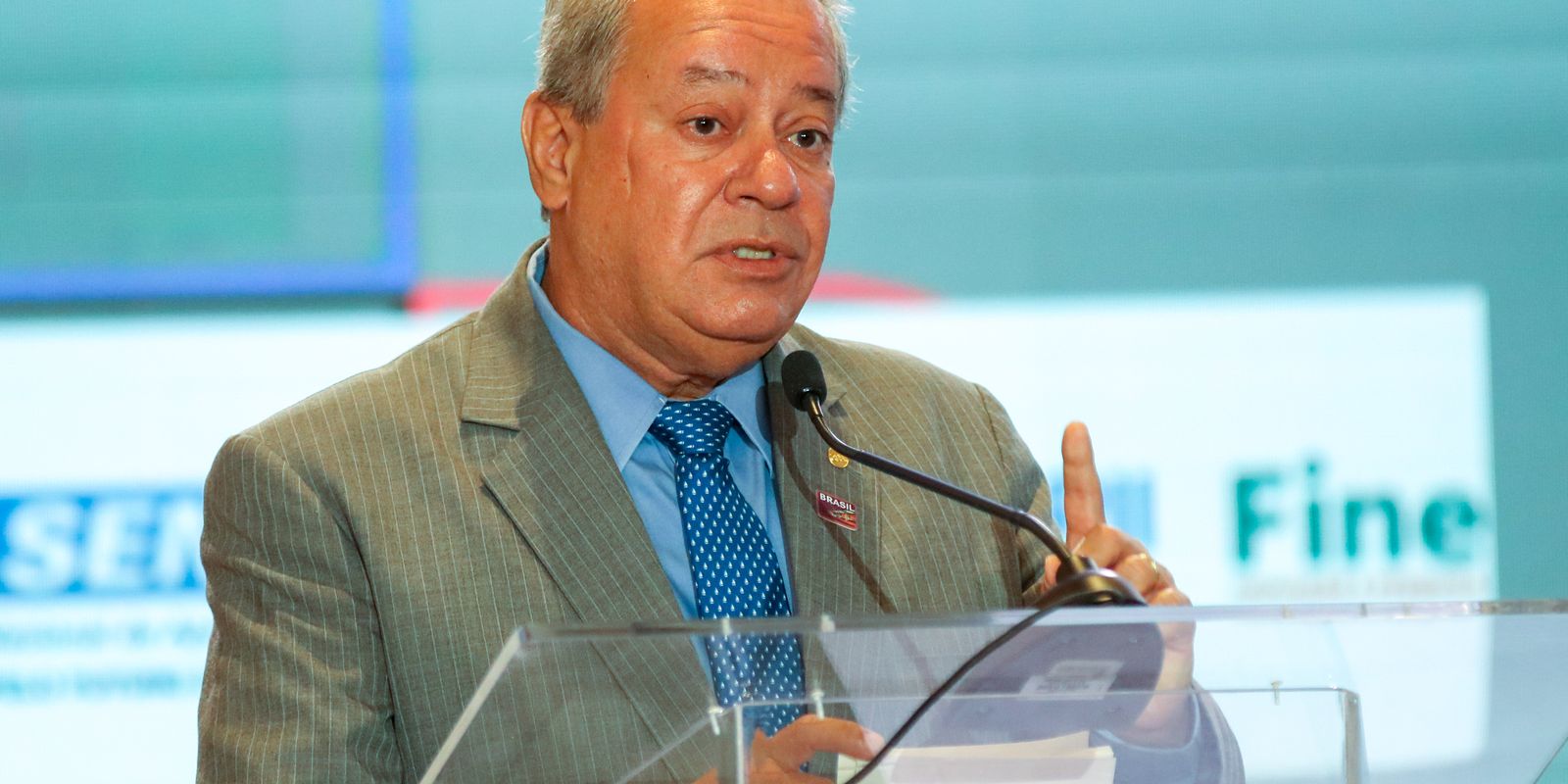 Tarifa de 25% dos EUA ameaça exportações brasileiras, alerta CNI