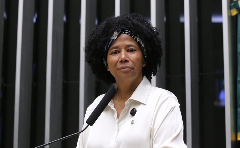 Comissão aprova prioridade para pessoa idosa vulnerável em instituições de longa permanência