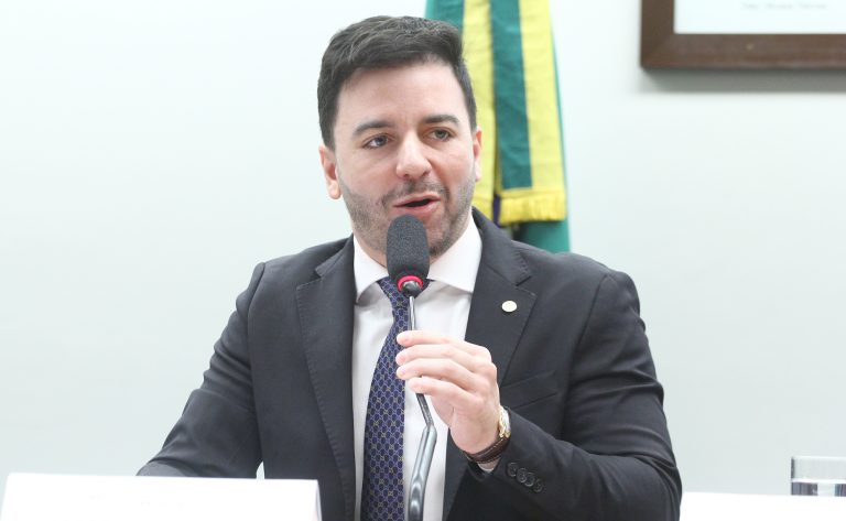 Comissão aprova projeto que exige ressarcimento do poluidor por danos ambientais