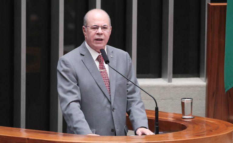 Comissão da Câmara aprova uso de royalties do petróleo para financiar tarifa zero no transporte público