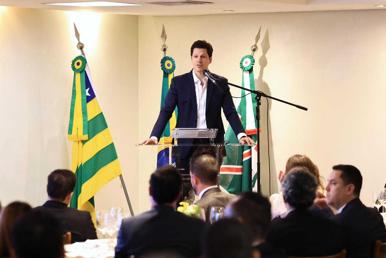 Daniel Vilela anuncia investimento de R$ 78 milhões para expansão do centro de inteligência artificial em Goiás