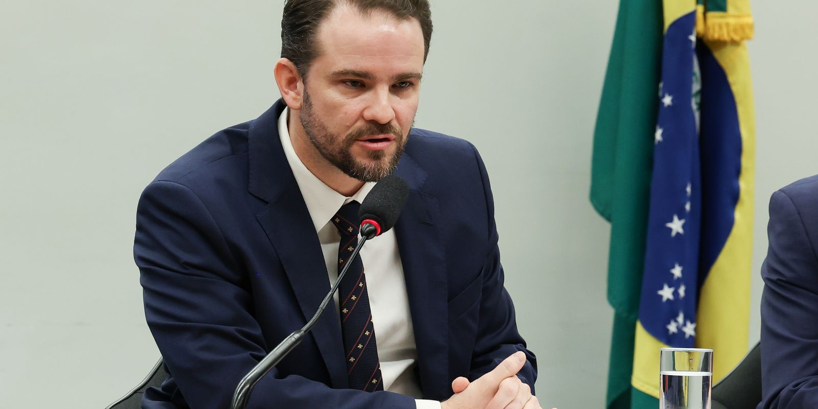Durigan critica PEC de autonomia financeira do Banco Central por criar 'novo Poder'