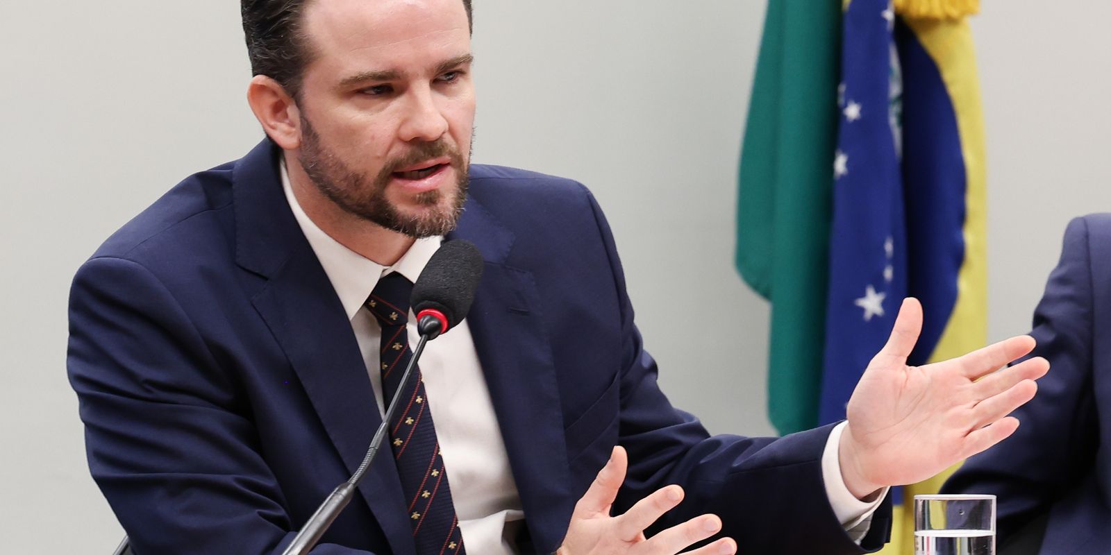 Ministro da Fazenda e STF debatem controle de 'pautas-bomba' do Congresso