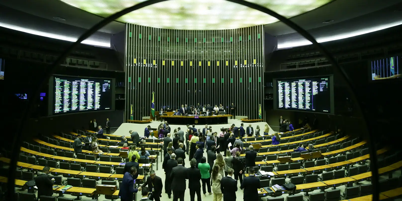 Veja o rito de tramitação da PEC 32/2015 sobre a redução da maioridade penal