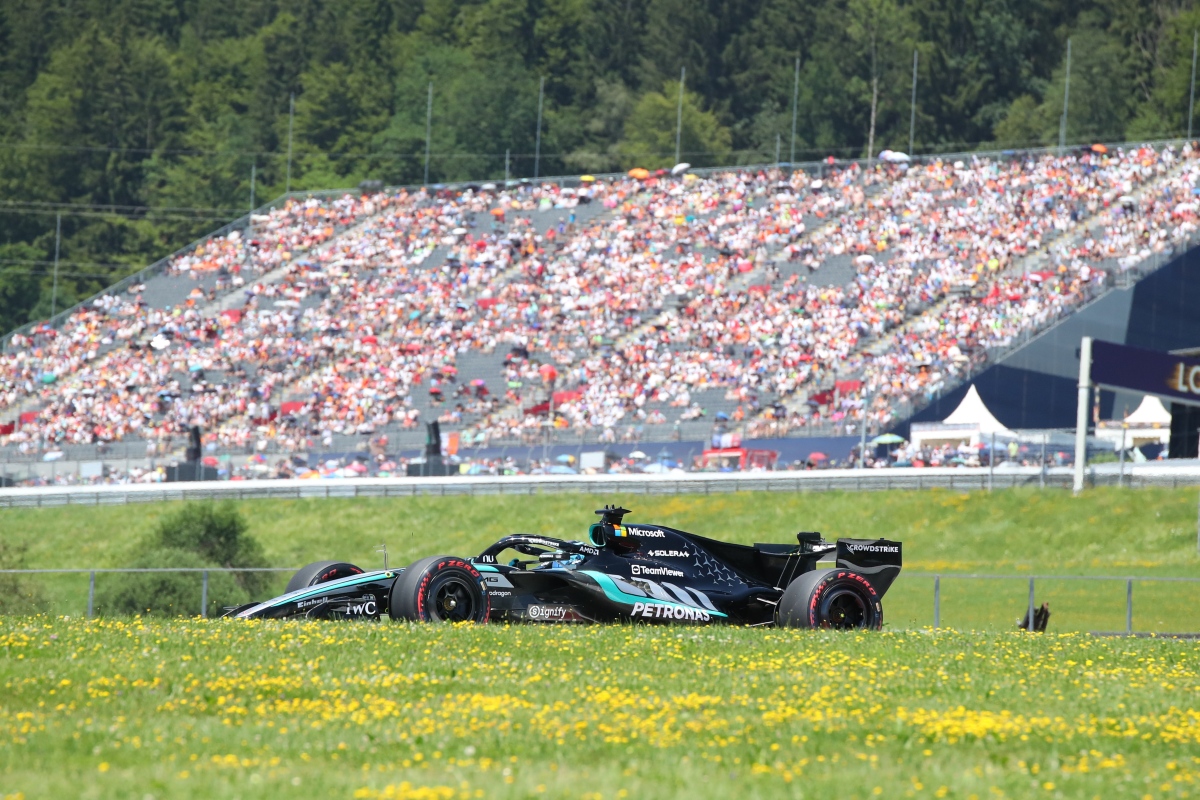 George Russell conquista a pole position no GP da Áustria; Gabriel Bortoleto larga em 12º