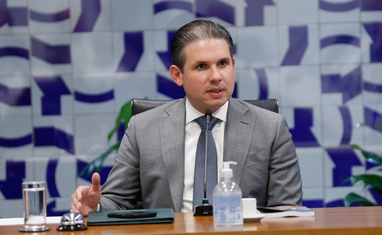 Líderes da Câmara dos Deputados debatem fim da escala 6x1 e medidas contra a misoginia