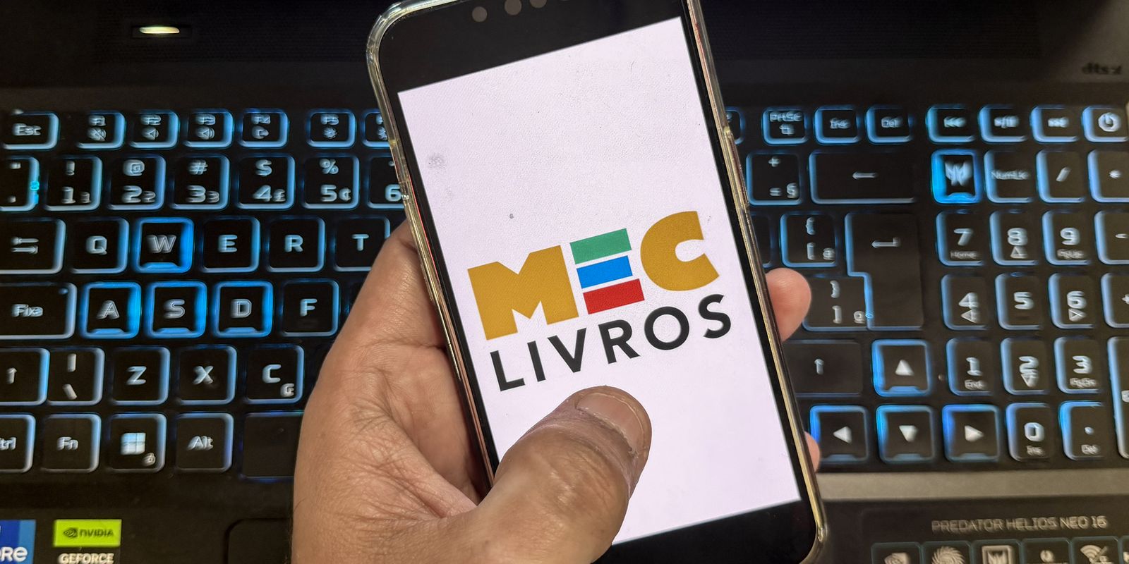 MEC Livros amplia seu acervo com 7,8 mil novas obras literárias em inglês e espanhol