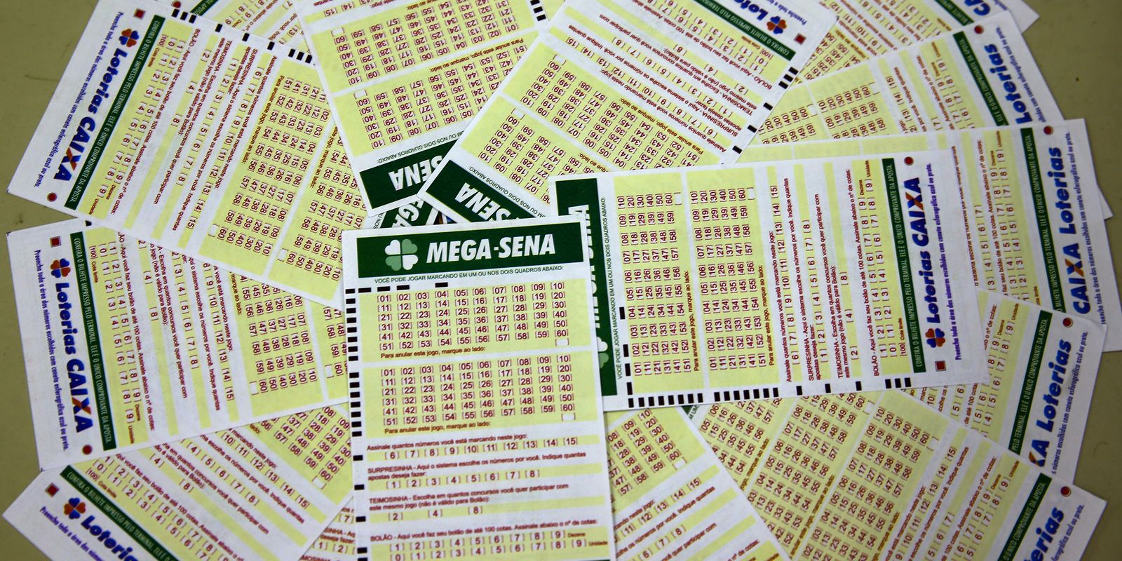 Mega-Sena acumula e prêmio principal atinge R$ 42 milhões