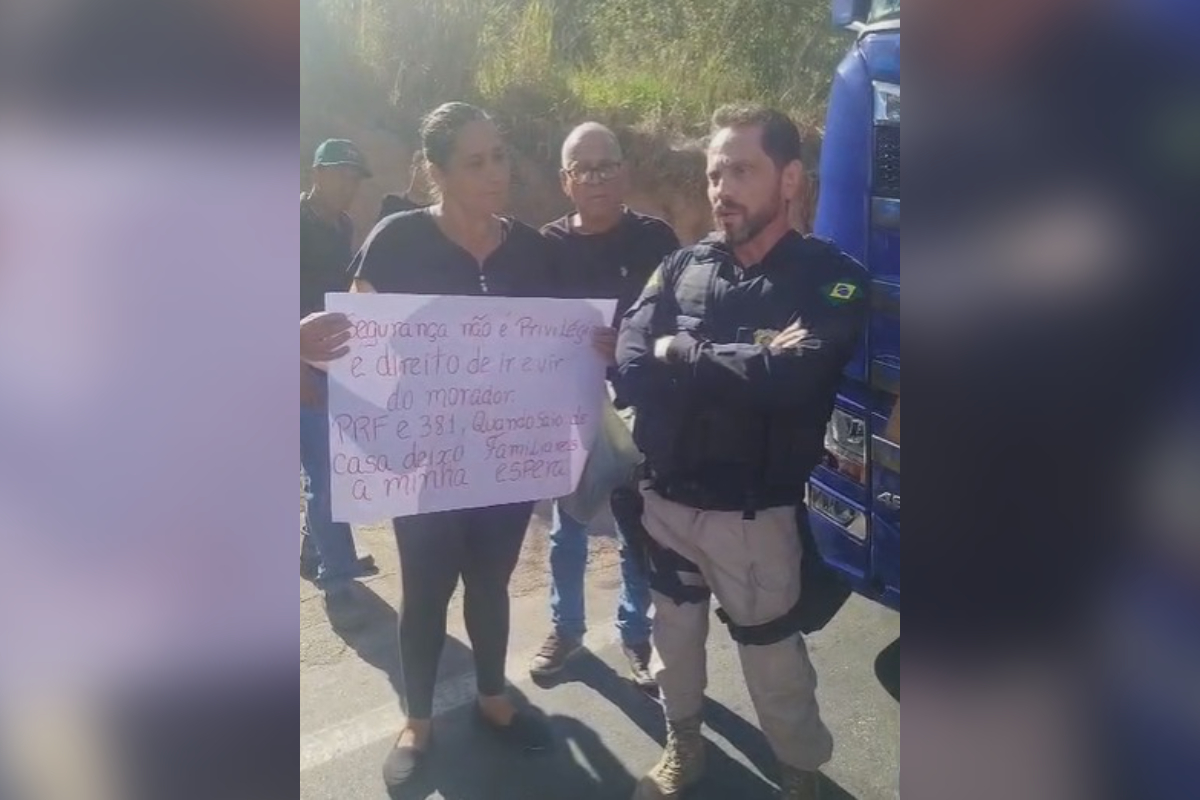 Moradores de Governador Valadares bloqueiam BR-381 por segurança no trânsito