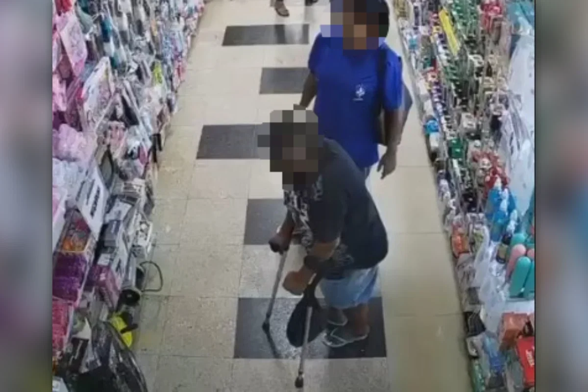 Duas mulheres são detidas no Gama por furto de aparador de barba em comércio