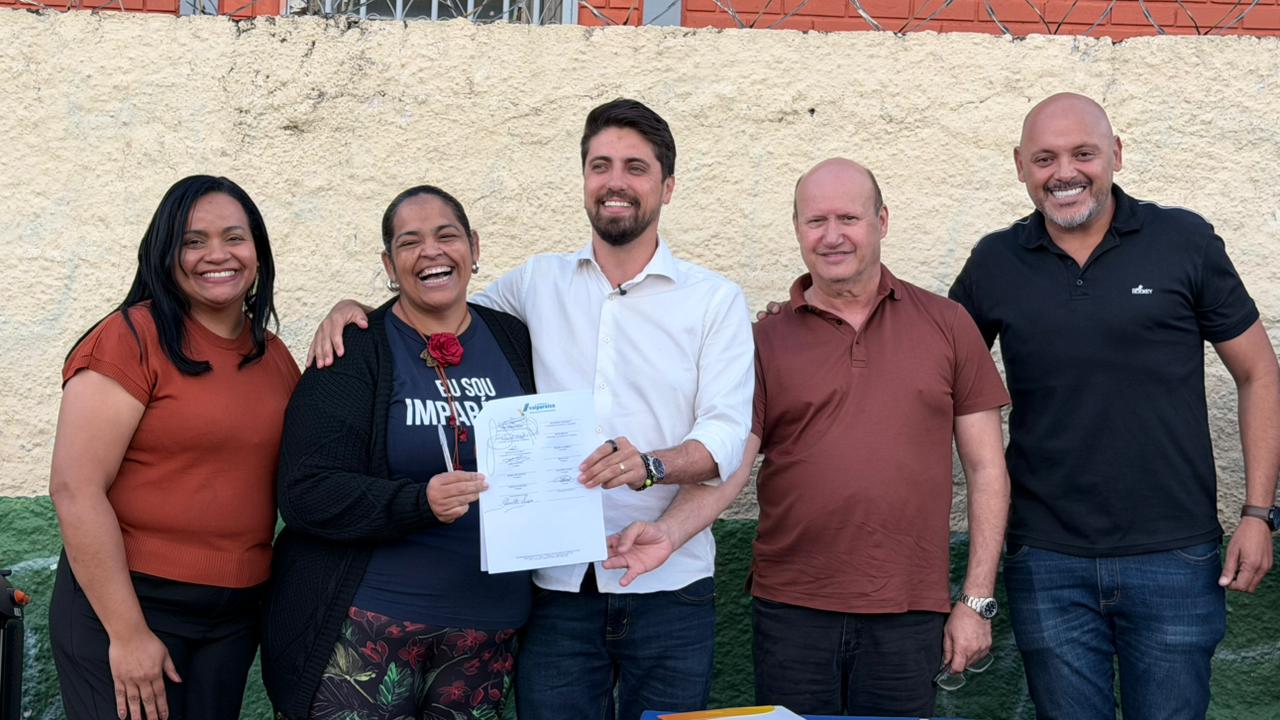 Ordem de serviço para a Arena Esportiva no Valparaíso II é assinada após articulação de Guilherme Gordão