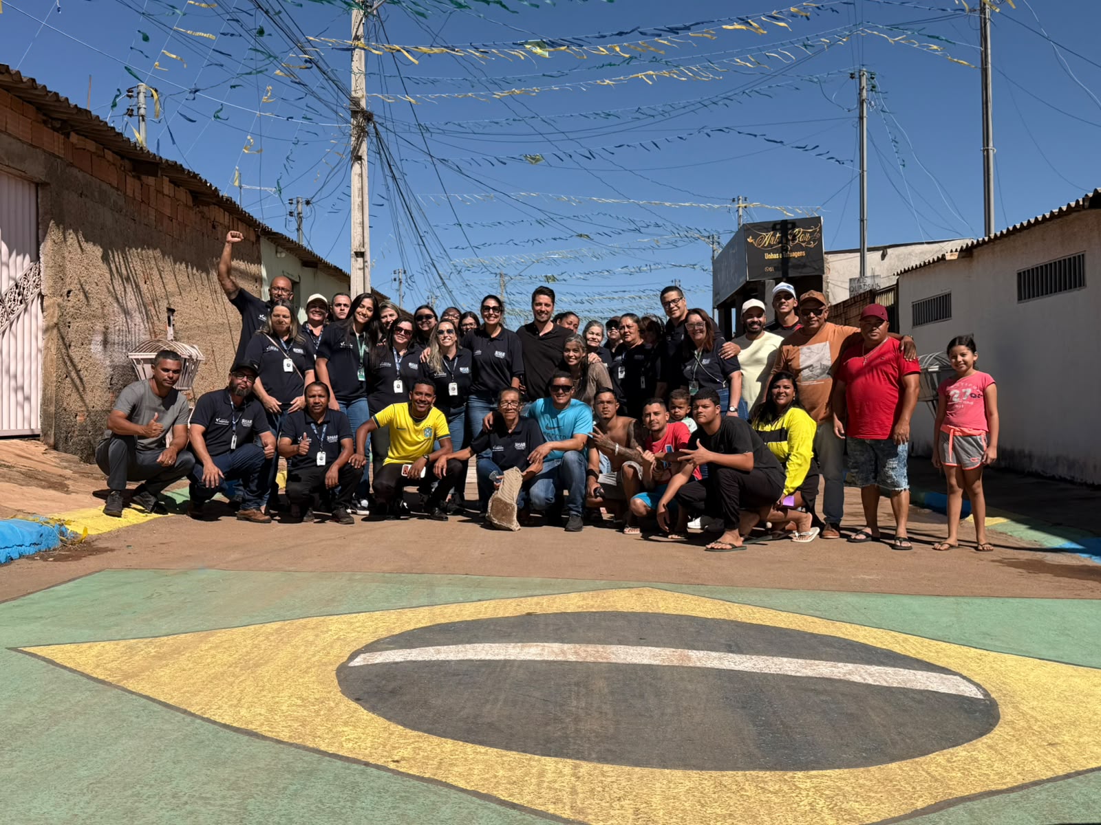 Prefeitura e Saneago levam saneamento e benefícios sociais à Vila Guaíra