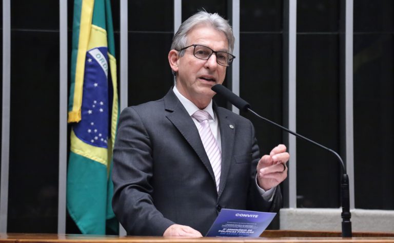 Câmara dos Deputados analisa projeto para flexibilizar juros de empréstimos em fundos de pensão