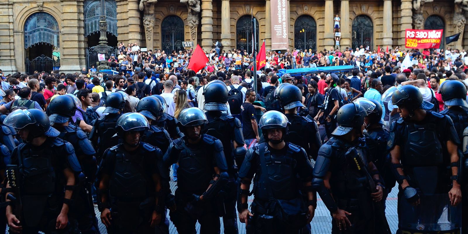 STJ determina protocolo para atuação da Polícia Militar em manifestações no estado de São Paulo
