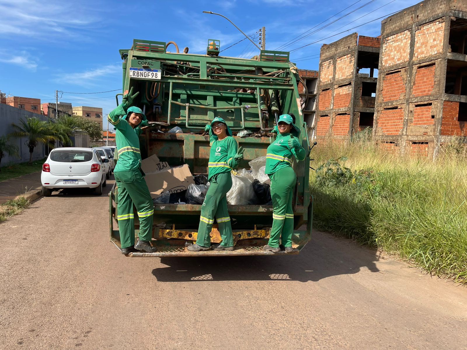 Valparaíso implanta a primeira equipe de coleta de resíduos 100% feminina da região
