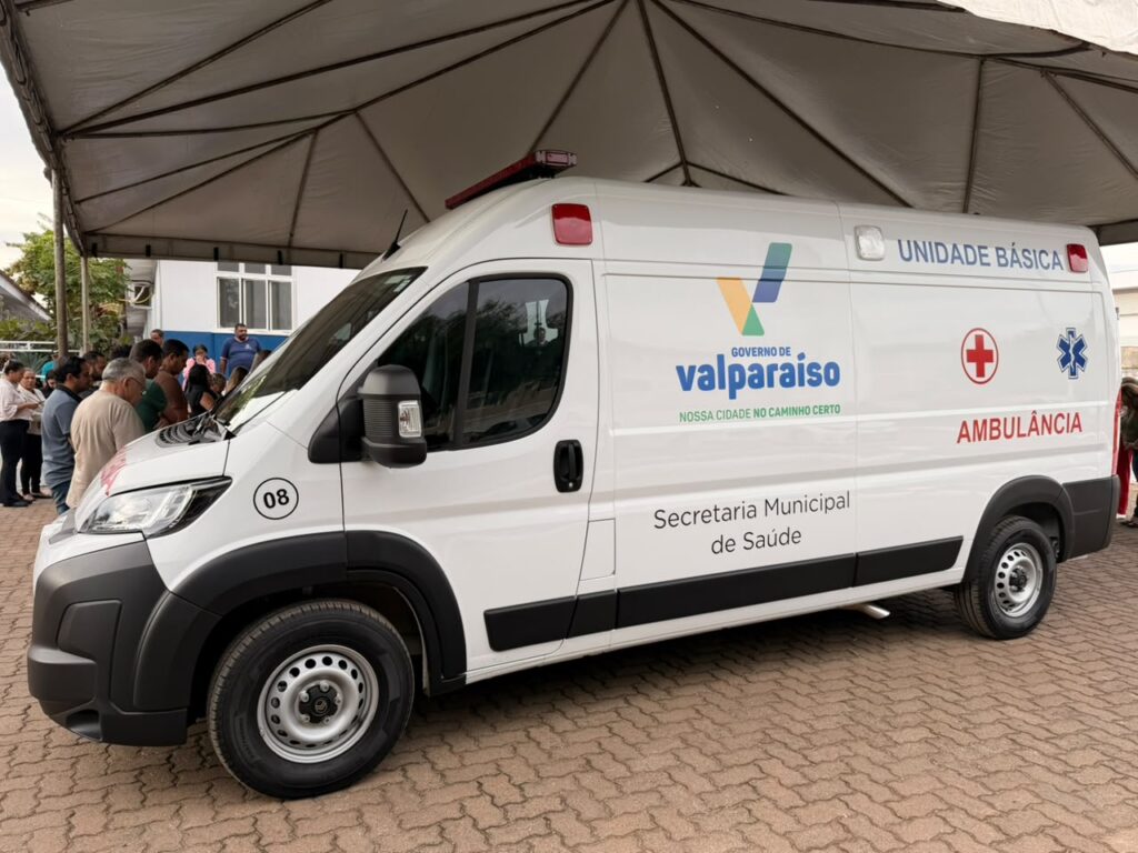 Valparaíso de Goiás recebe nova ambulância para fortalecer a saúde e o transporte de pacientes