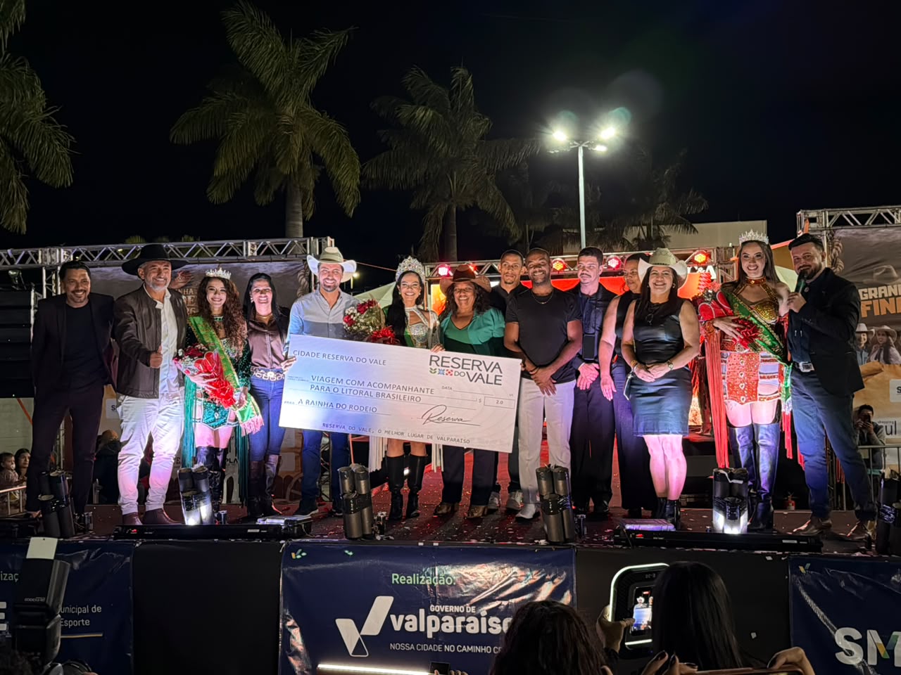 Valparaíso Rodeio Show 2026: Sabrina Marques é coroada Rainha em noite de celebração