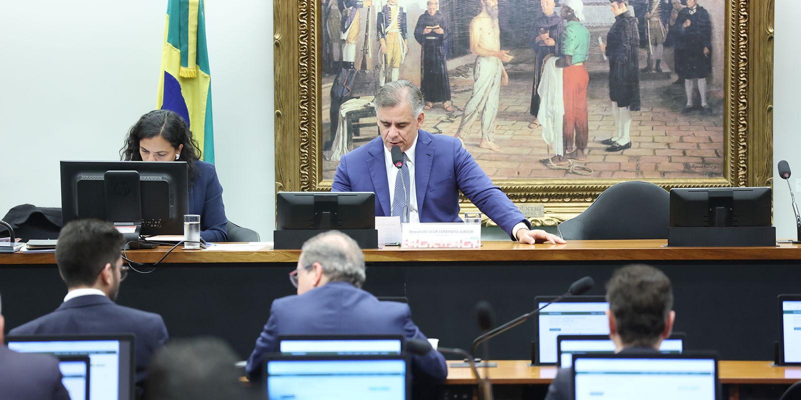 CCJ da Câmara aprova fim da aposentadoria compulsória como punição para juízes