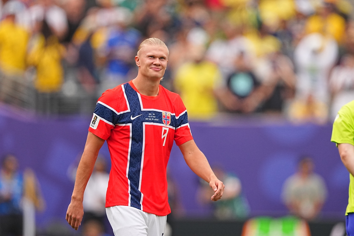 Noruega, com Haaland em campo, divulga escalação para enfrentar a Inglaterra
