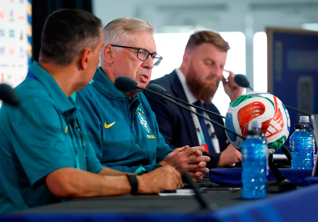 Seleção Brasileira enfrenta a Noruega na Copa do Mundo sob a estratégia de Carlo Ancelotti