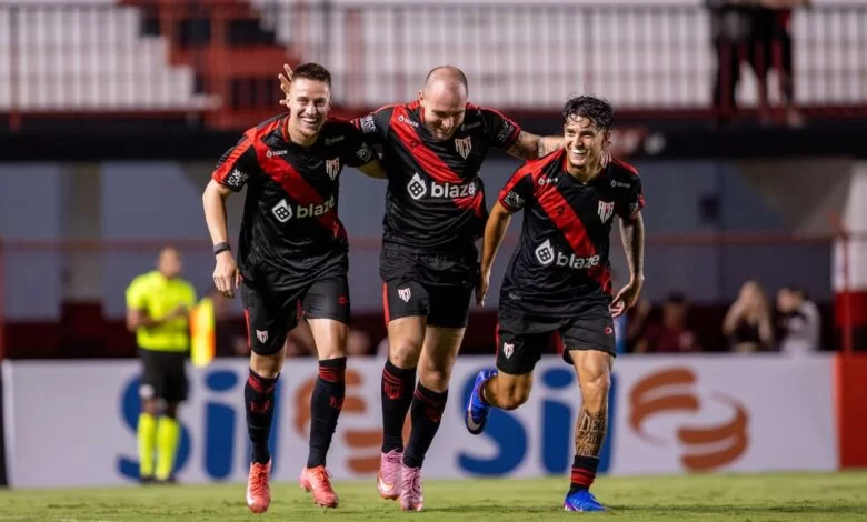 Cuiabá e Atlético-GO se enfrentam em duelo direto pela Série B