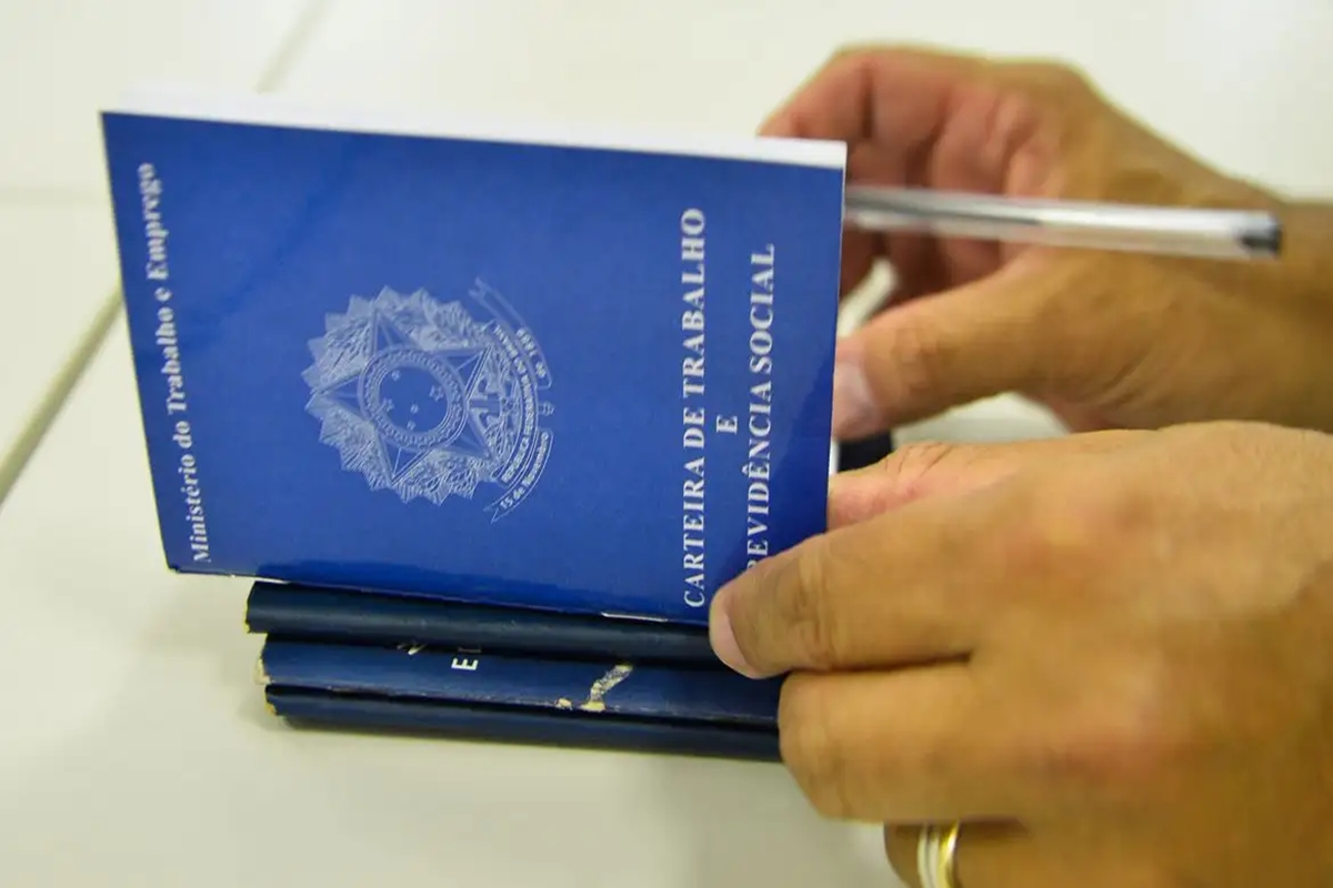 Distrito Federal disponibiliza 1.505 vagas de emprego nesta sexta, com salários de até R$ 4 mil