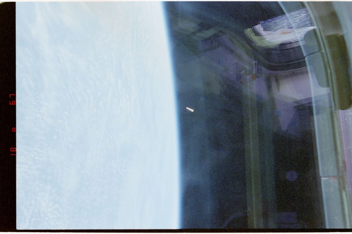 EUA divulga imagens de Ovni capturadas por astronautas em órbita da Terra
