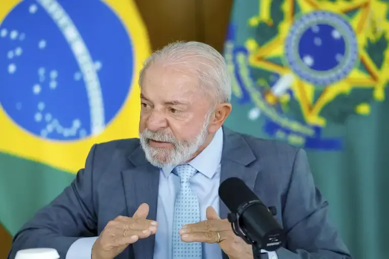 Brasil repudia tarifas dos Estados Unidos e acionará lei de reciprocidade