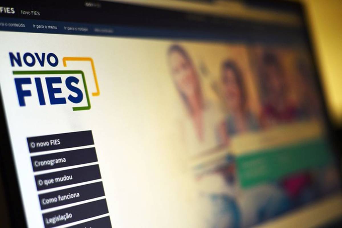 MEC abre inscrições para vagas do Fies no segundo semestre