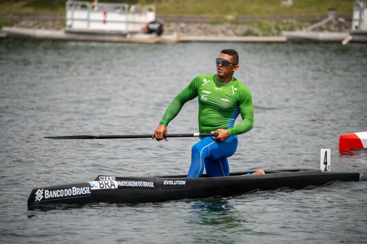 Isaquias Queiroz garante ouro no Pan-Americano de canoagem de velocidade