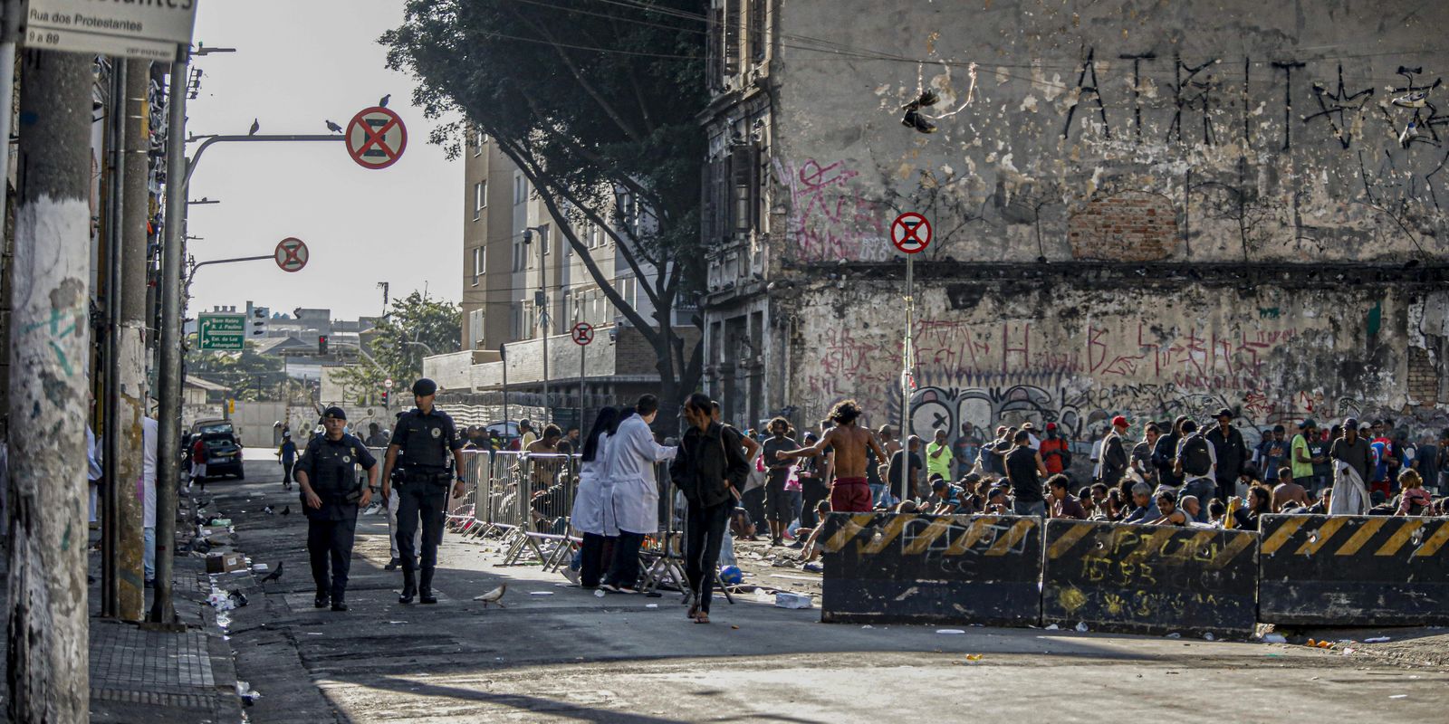 Justiça condena ex-agentes da GCM por atuar em mercado ilegal na Cracolândia