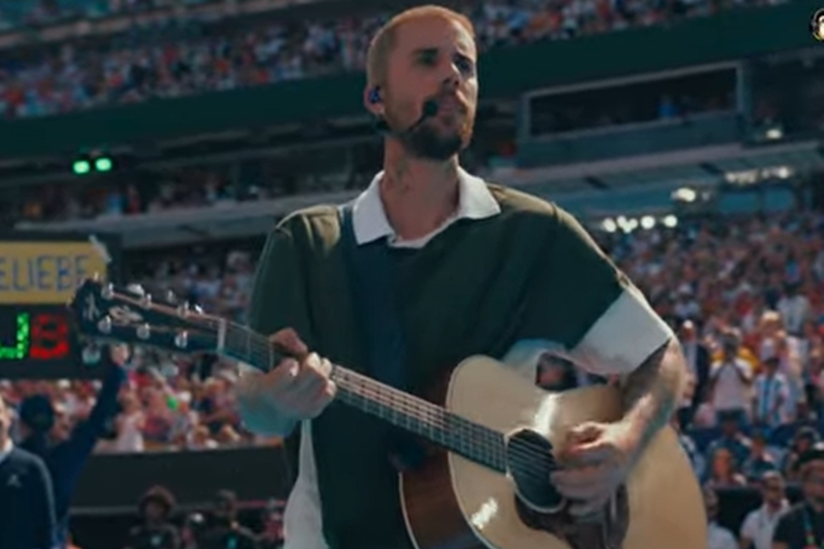 Justin Bieber frustra público com performance no show do intervalo da Copa do Mundo