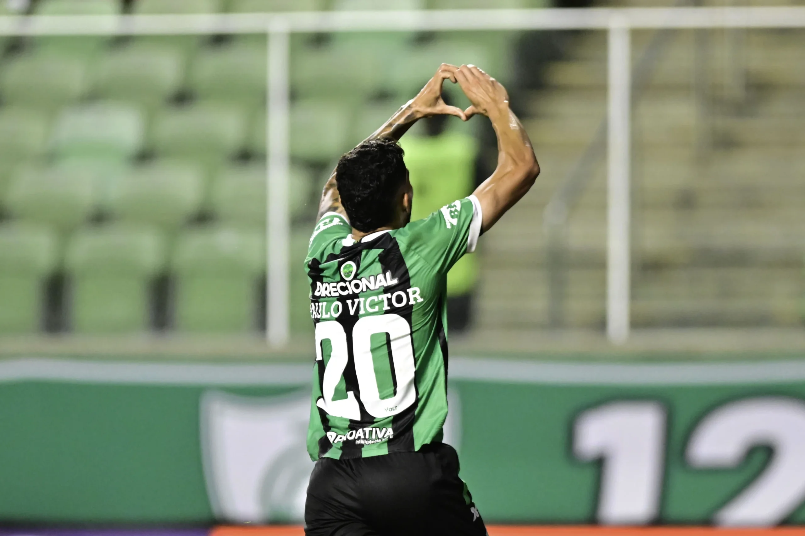 América-MG e Goiás se enfrentam na Série B e Coelho vence com pênalti perdido