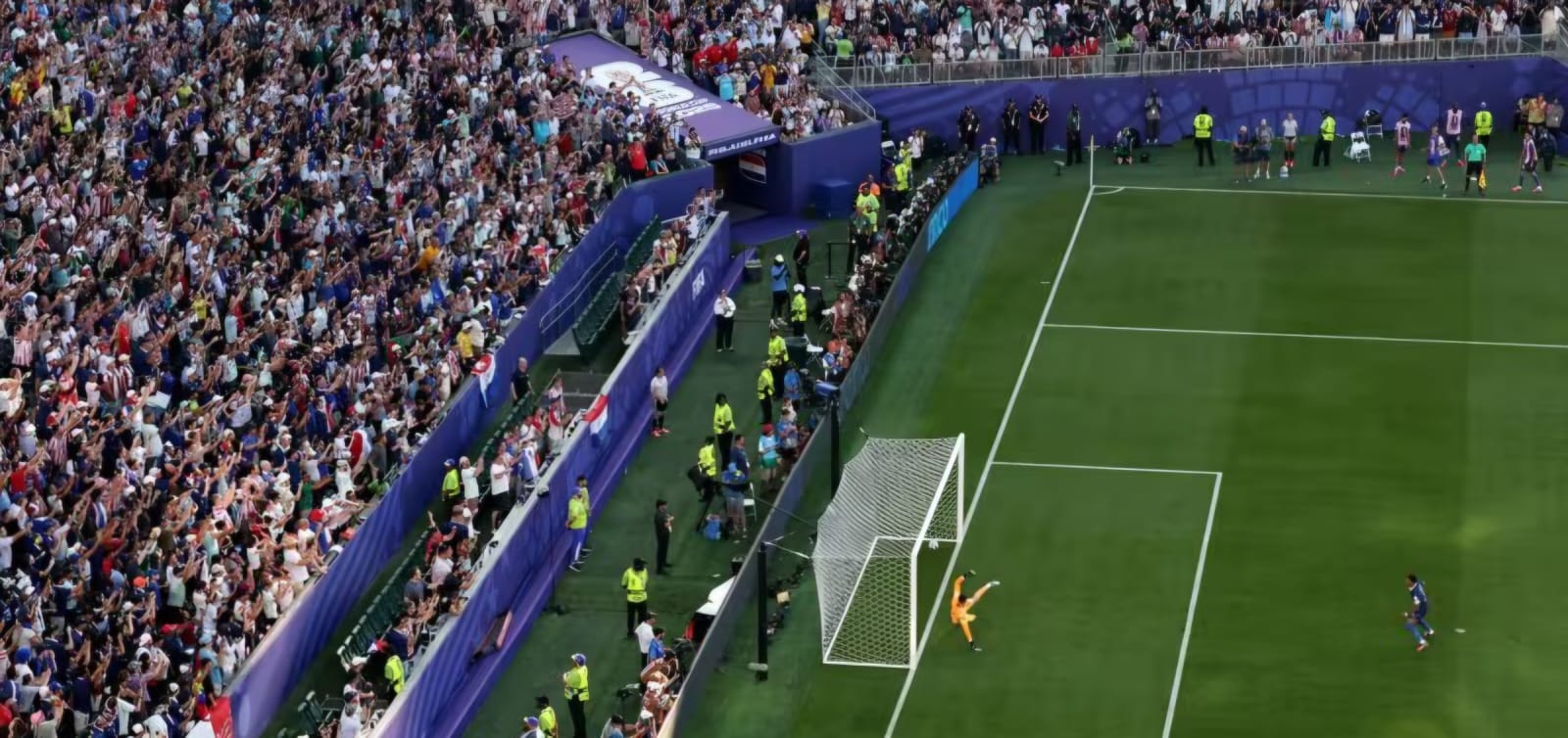 Mbappé converte pênalti, quebra defesa do Paraguai e coloca França nas quartas de final