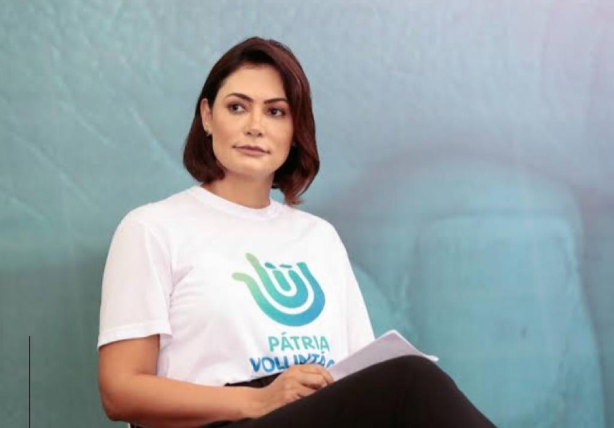 Michelle Bolsonaro não participará das decisões da campanha de Flávio