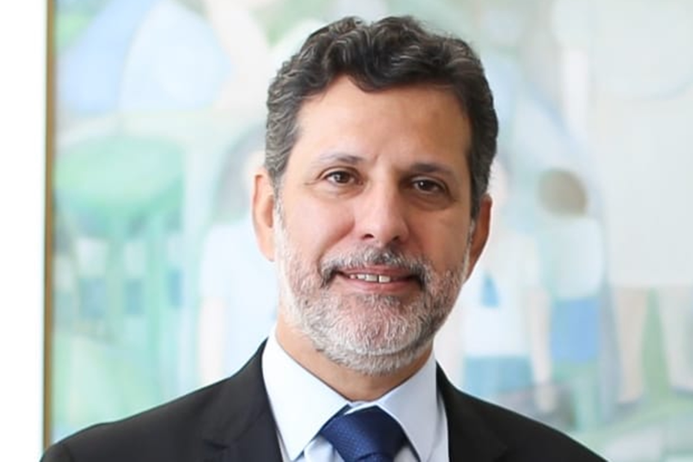 MPTCU questiona legalidade de ministro da Educação acumular função em estatal