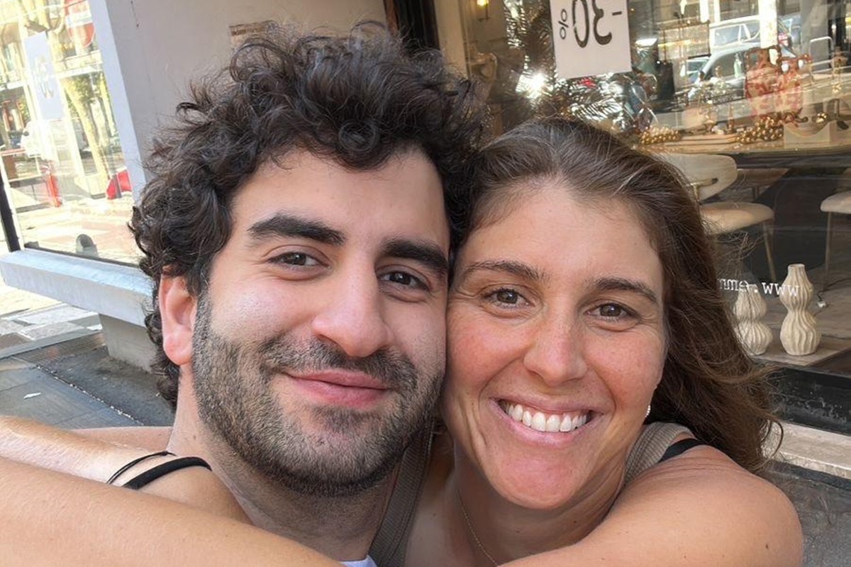 Bia Haddad se noiva após pedido com carta escrita na infância